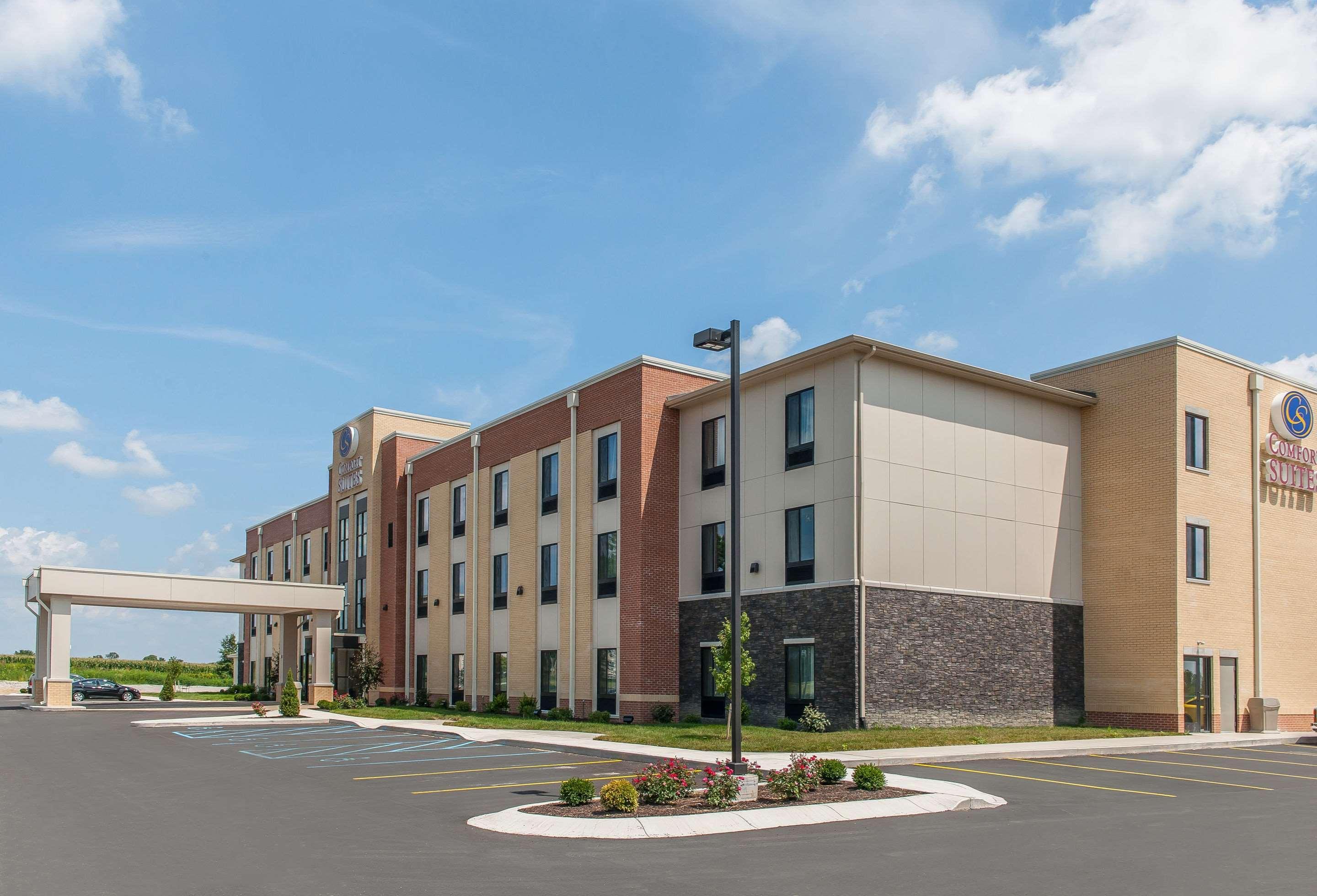 Comfort Suites Rensselaer Near Fair Oaks Exterior foto