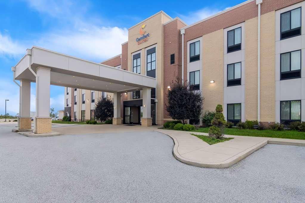 Comfort Suites Rensselaer Near Fair Oaks Exterior foto