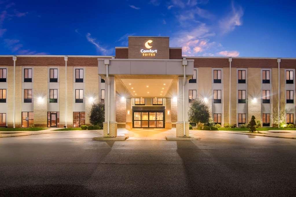 Comfort Suites Rensselaer Near Fair Oaks Exterior foto