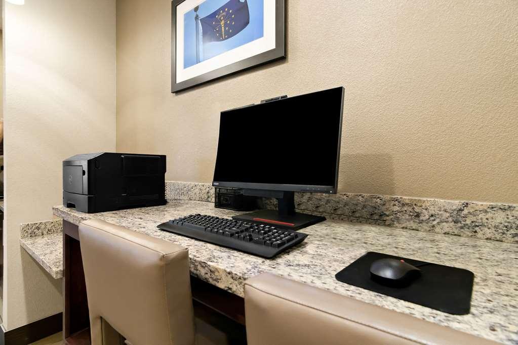Comfort Suites Rensselaer Near Fair Oaks Facilidades foto