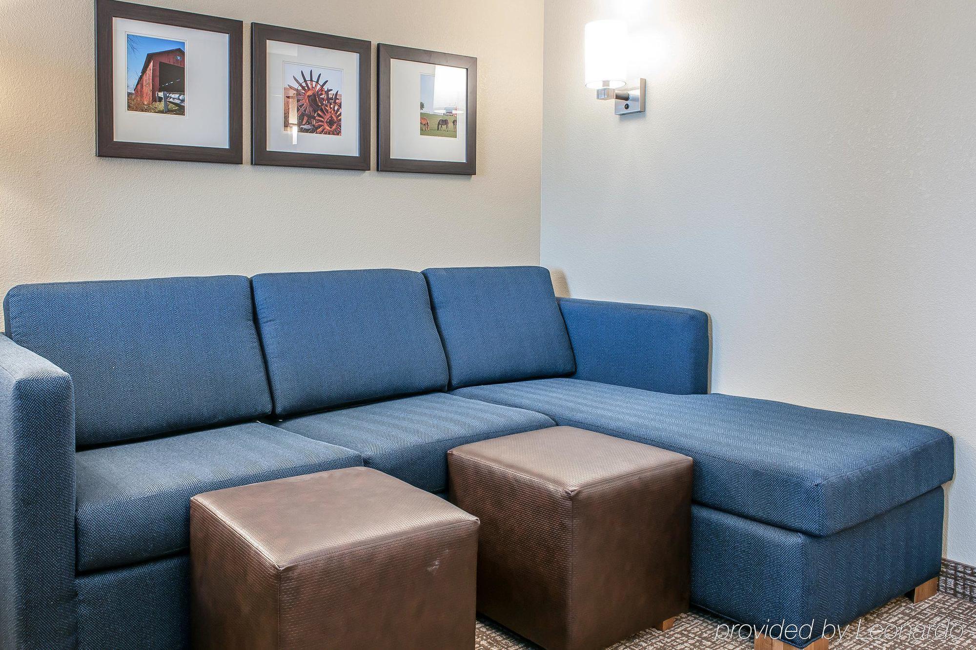 Comfort Suites Rensselaer Near Fair Oaks Exterior foto